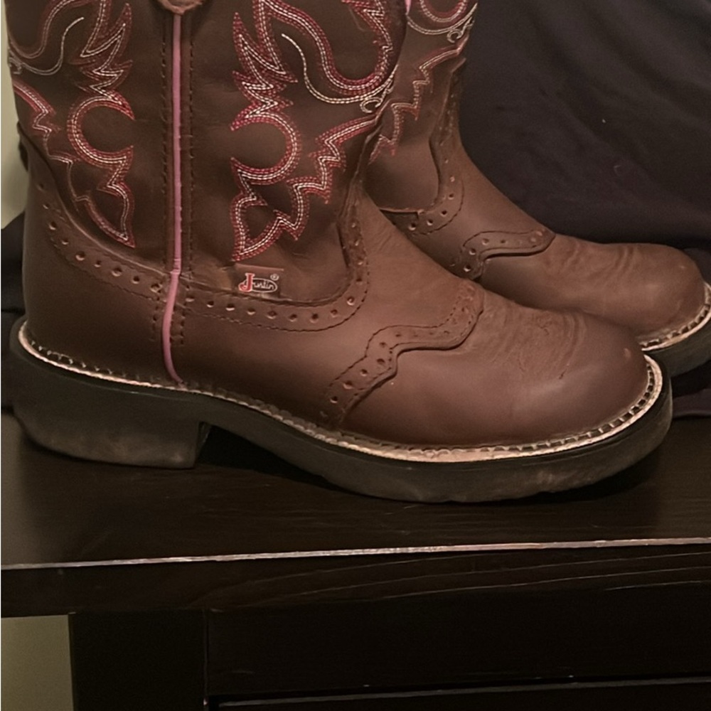 Justin Boots Dark Brown Ankle Boots with Pink Accents